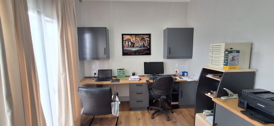 3 Bedroom Property for Sale in Albertinia Western Cape